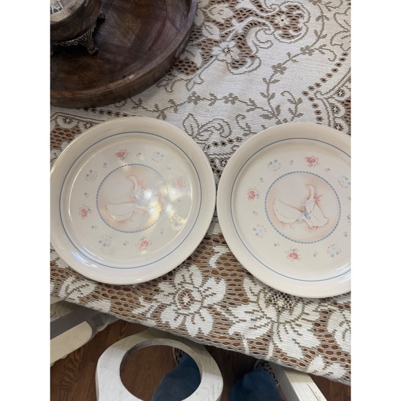 Corelle Corning Country Cornflower Goose Platter and Dinner Plates Set of 3 - Picture 7 of 9